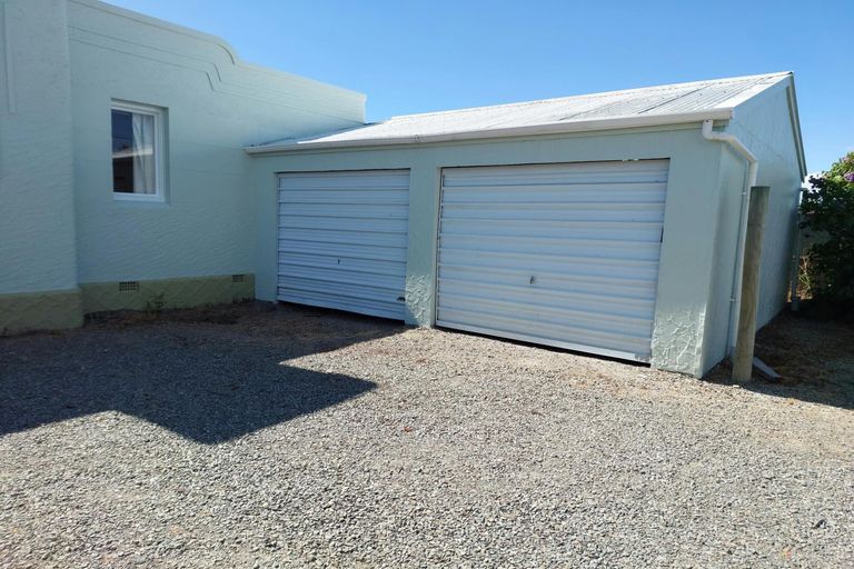 Photo of property in 53 Rhodes Street, Waimate, 7924