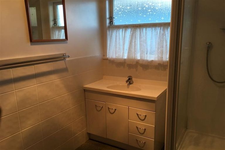 Photo of property in 1/66 Great South Road, Papakura, 2110