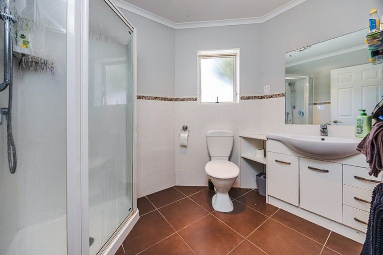 Photo of property in 12 Prado Drive, Pukekohe, 2120