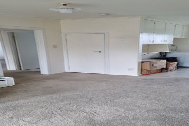 Photo of property in 85 Lincoln Road, Henderson, Auckland, 0610