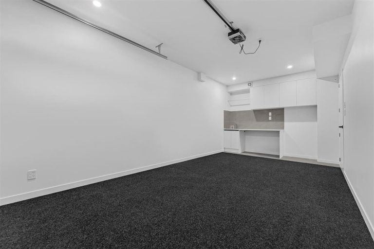 Photo of property in 61 Maungakaraka Road, Karaka, 2580