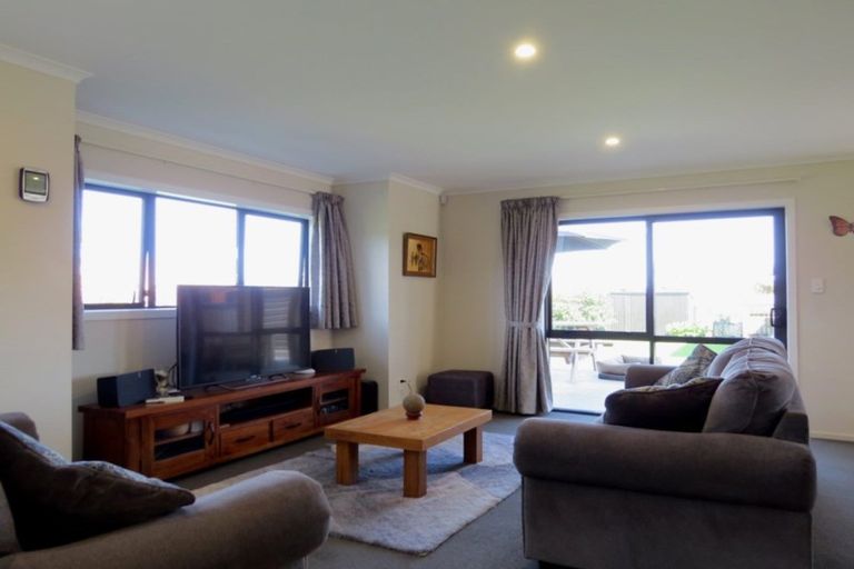 Photo of property in 4 Koromiko Drive, Coromandel, 3506