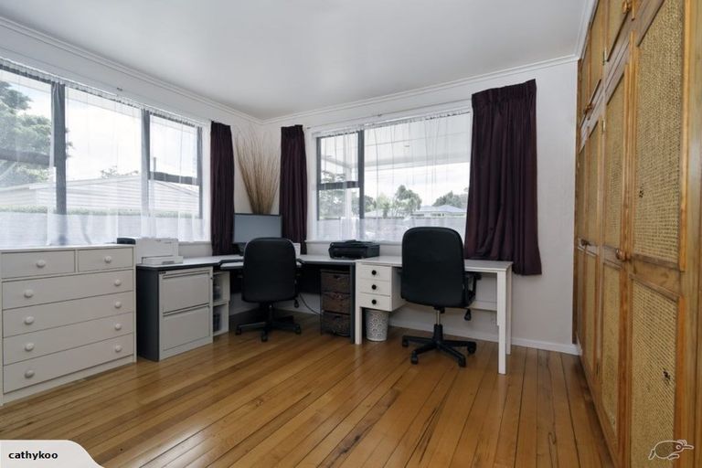 Photo of property in 10 Nicolas Avenue, Glen Eden, Auckland, 0602