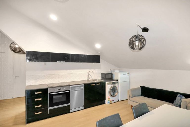 Photo of property in Courtenay Mews Apartments, 13/14 Alpha Street, Te Aro, Wellington, 6011