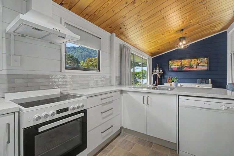 Photo of property in 22 Conqueror Rise, Pauanui, Hikuai, 3579