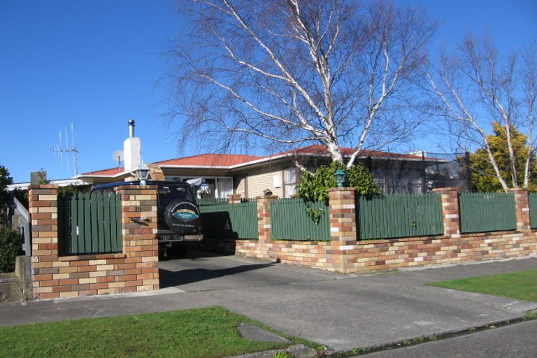 Photo of property in 18 Holdsworth Avenue, Milson, Palmerston North, 4414