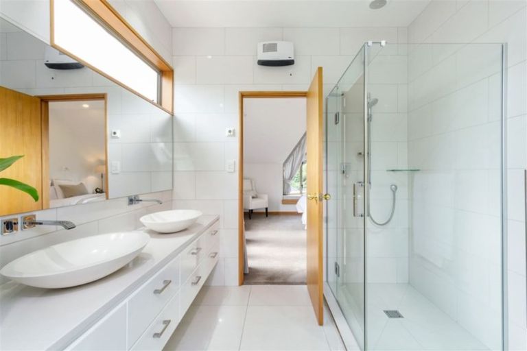 Photo of property in 16 Grangewood Lane, Burnside, Christchurch, 8053