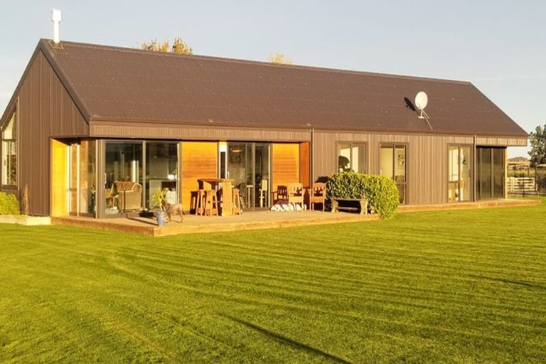 Photo of property in 48 Sherwood Road, Makikihi, Waimate, 7978