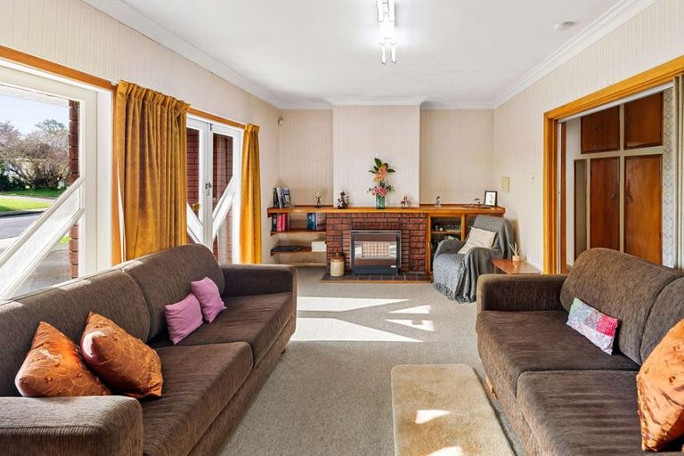 Photo of property in 27 Graham Street, Levin, 5510