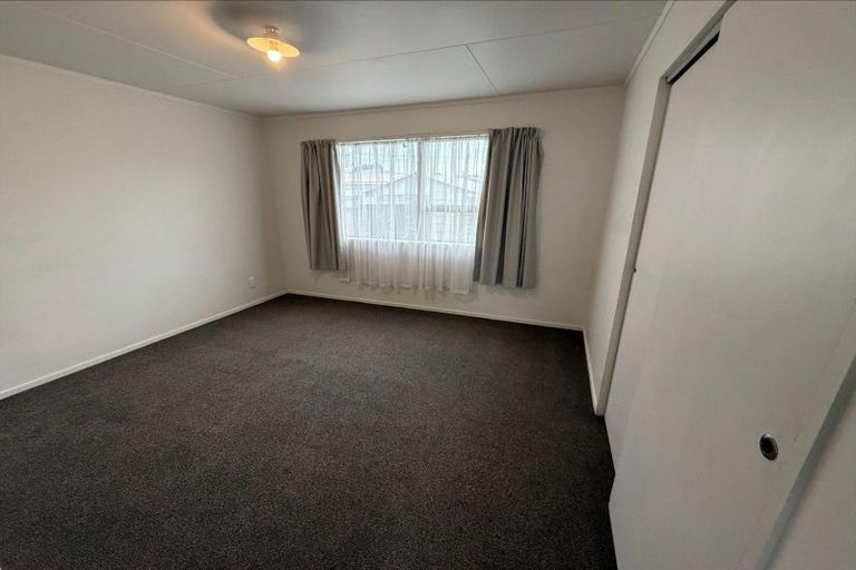 Photo of property in 35 Carson Street, Castlecliff, Whanganui, 4501