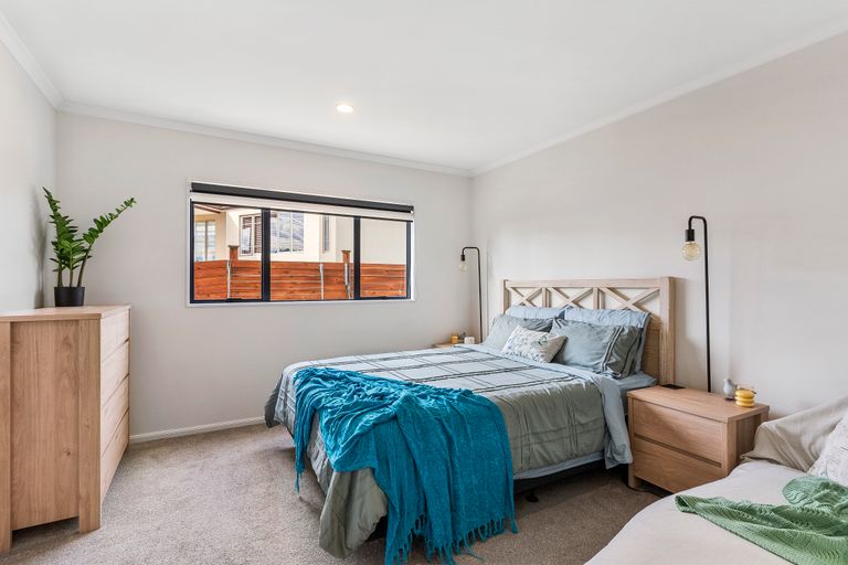 Photo of property in 36 Gold Street, Albany Heights, Auckland, 0632