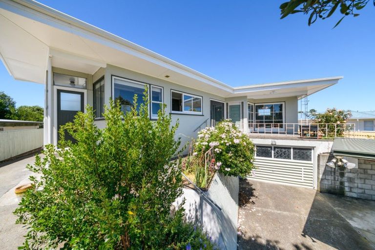 Photo of property in 33 Sheffield Street, Awapuni, Palmerston North, 4412