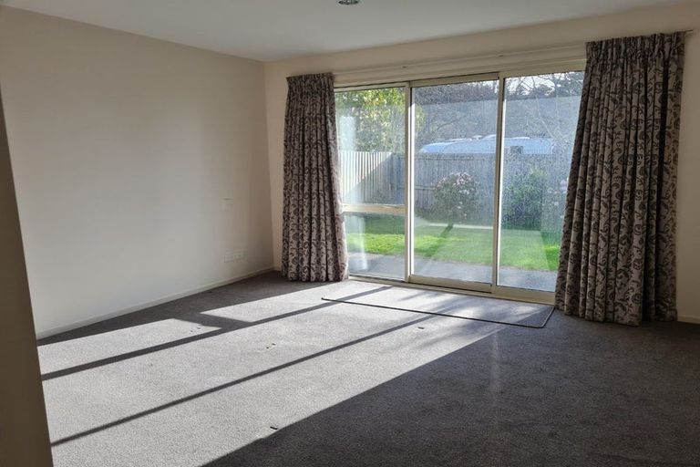 Photo of property in 8 Rollin Street, Heathcote Valley, Christchurch, 8022