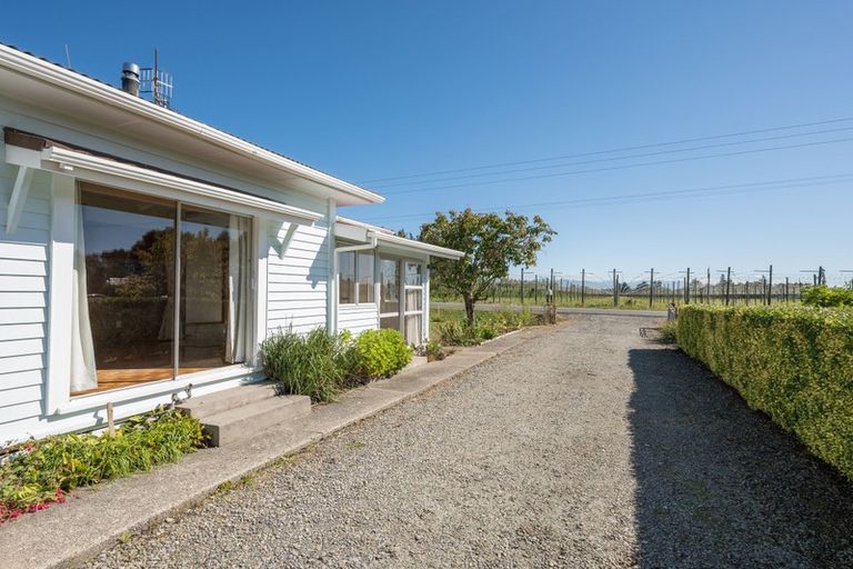 Photo of property in 53 Neudorf Road, Upper Moutere, 7175
