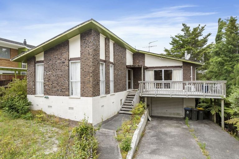 Photo of property in 20 Reynella Drive, Massey, Auckland, 0614