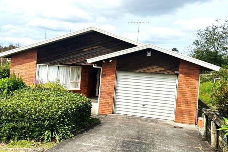 Photo of property in 8 Tern Place, Unsworth Heights, Auckland, 0632