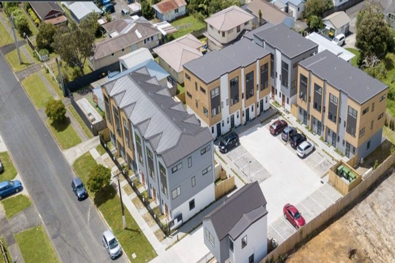 Photo of property in 6/8 Arney Road, Ranui, Auckland, 0612