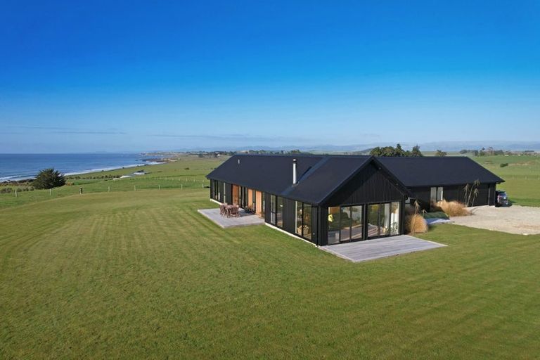 Photo of property in 55 Gardiners Road, Awamoa, Oamaru, 9495