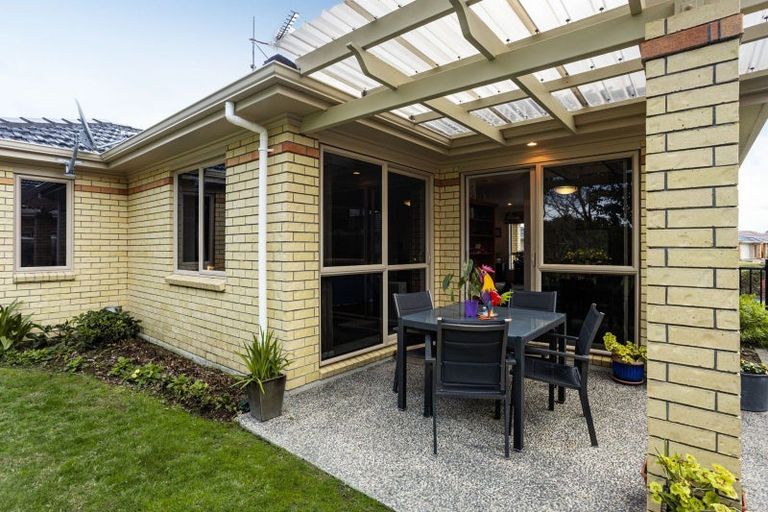 Photo of property in 55 Sovereign Isle Lane, Rototuna, Hamilton, 3210