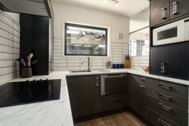 Photo of property in 524 Marine Parade, South New Brighton, Christchurch, 8062
