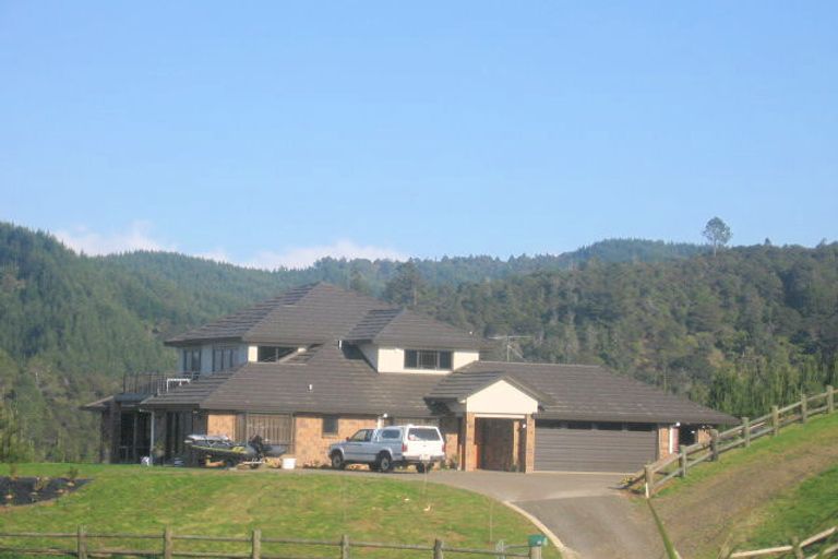 Photo of property in 11 Ohuka Place, Whitianga, 3510