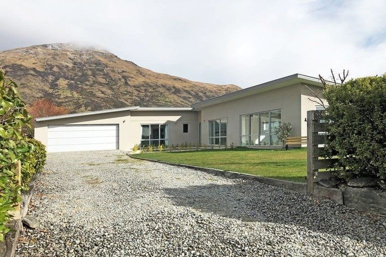 Photo of property in 20 Hope Avenue, Lake Hayes, Queenstown, 9304