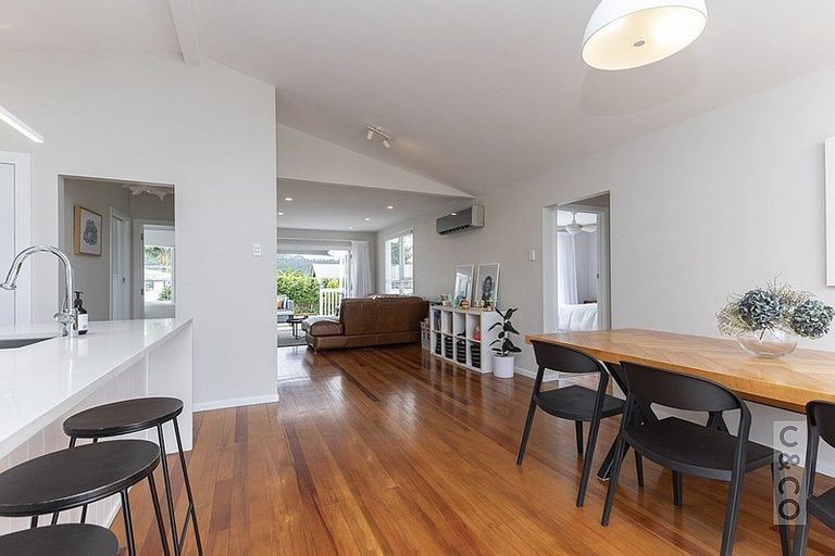 Photo of property in 25 Maude Street, Riverhead, 0820