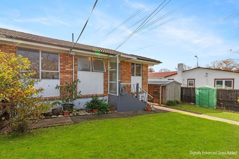 Photo of property in 3/100 Portage Road, New Lynn, Auckland, 0600