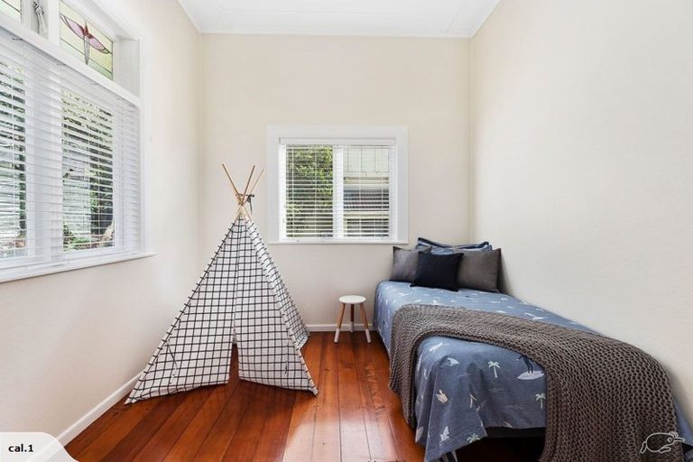 Photo of property in 39 Karepa Street, Brooklyn, Wellington, 6021