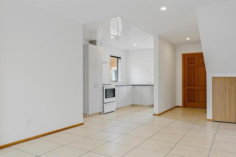 Photo of property in 12b George Street, Riccarton, Christchurch, 8041