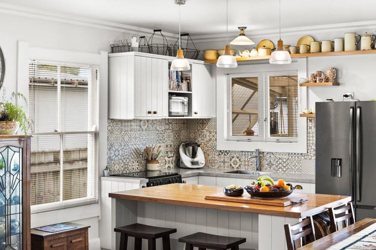 Photo of property in 81 Nelson Crescent, Napier South, Napier, 4110