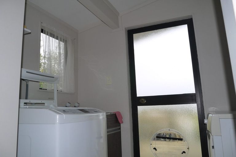 Photo of property in 104 Becroft Drive, Forrest Hill, Auckland, 0620