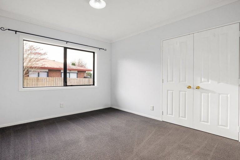 Photo of property in 9 Catalina Drive, Melville, Hamilton, 3206