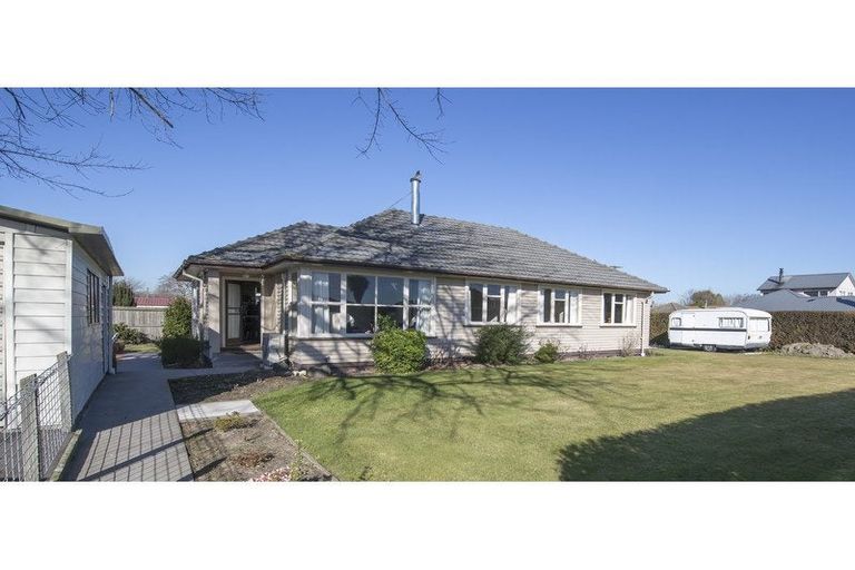 Photo of property in 121 Springs Road, Hornby, Christchurch, 8042