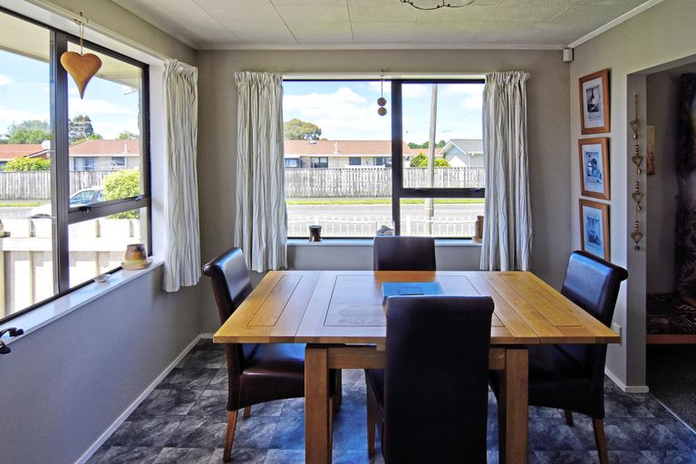 Photo of property in 20 Massey Place, Masterton, 5810