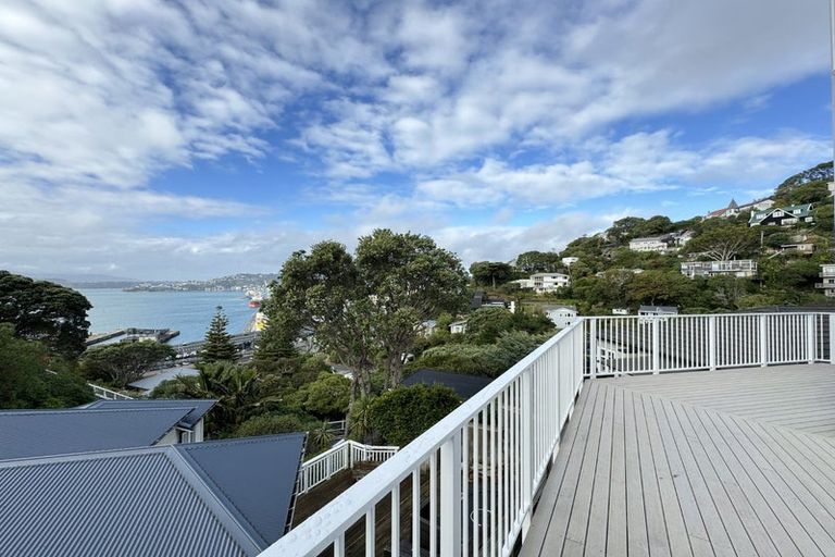 Photo of property in 102 Barnard Street, Wadestown, Wellington, 6012