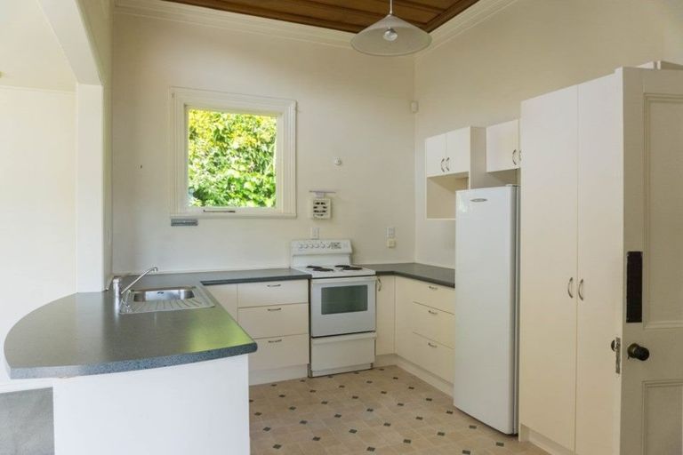 Photo of property in 63 Doon Street, Vauxhall, Dunedin, 9013