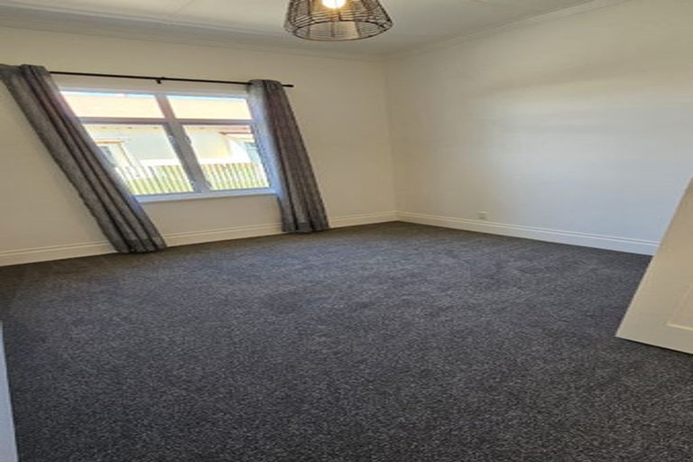 Photo of property in 257 Carrington Street, Vogeltown, New Plymouth, 4310