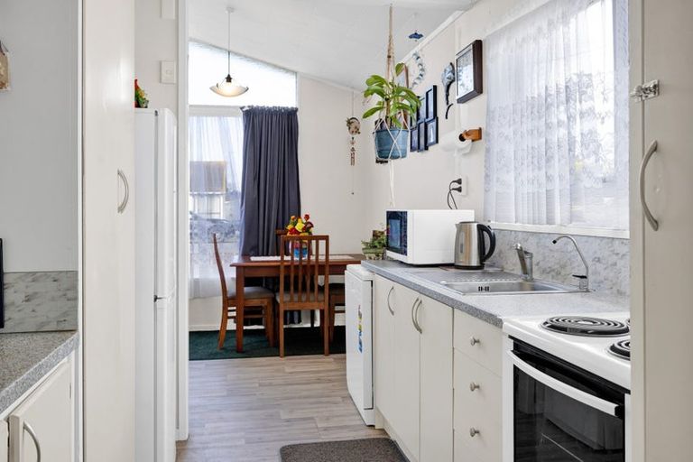 Photo of property in 5 Iredale Road, Hawera, 4610