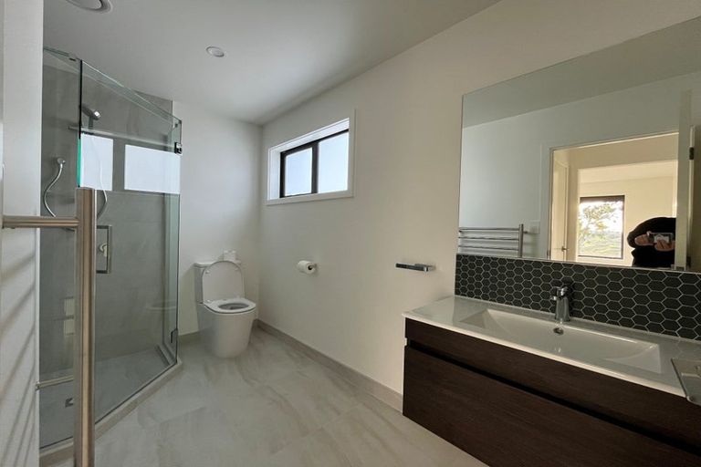 Photo of property in 6 Redfern Way, Pyes Pa, 3112