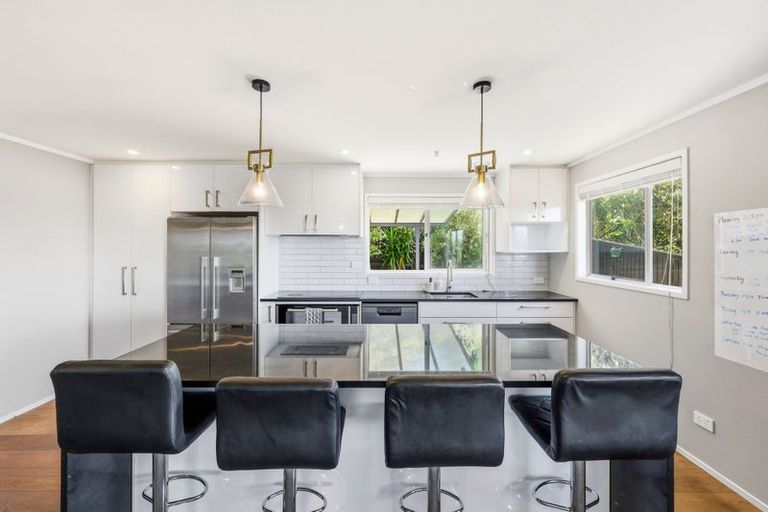 Photo of property in 54 Chorley Avenue, Massey, Auckland, 0614