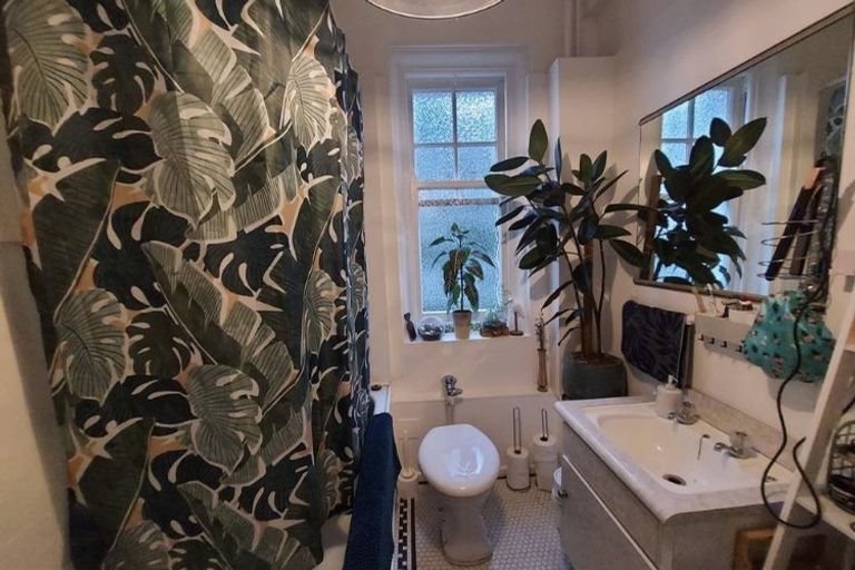 Photo of property in Blythswood Flats, 3f7 Aro Street, Aro Valley, Wellington, 6021