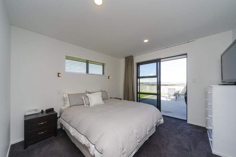Photo of property in 30 Macdonald Heights, Feilding, 4702