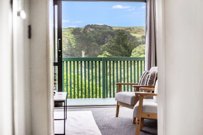 Photo of property in 25a Hiwi Crescent, Titahi Bay, Porirua, 5022