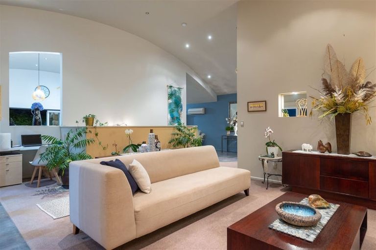 Photo of property in 2 Marina View, Waikawa, Picton, 7281