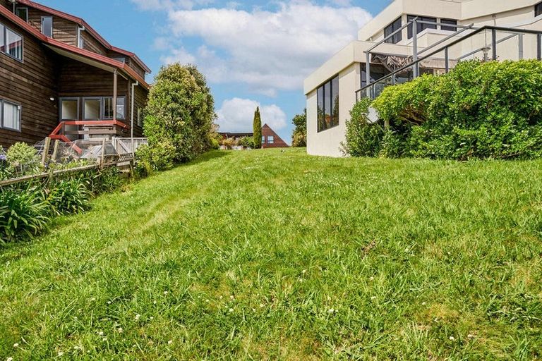 Photo of property in 44 Molyneux Close, Whitby, Porirua, 5024