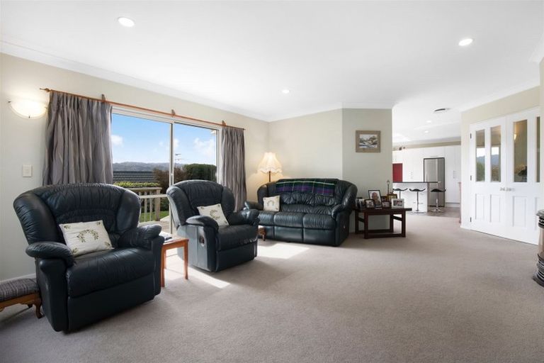 Photo of property in 53 Joseph Banks Drive, Whitby, Porirua, 5024