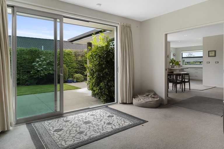 Photo of property in 28 De Castro Drive, Blenheim, 7201