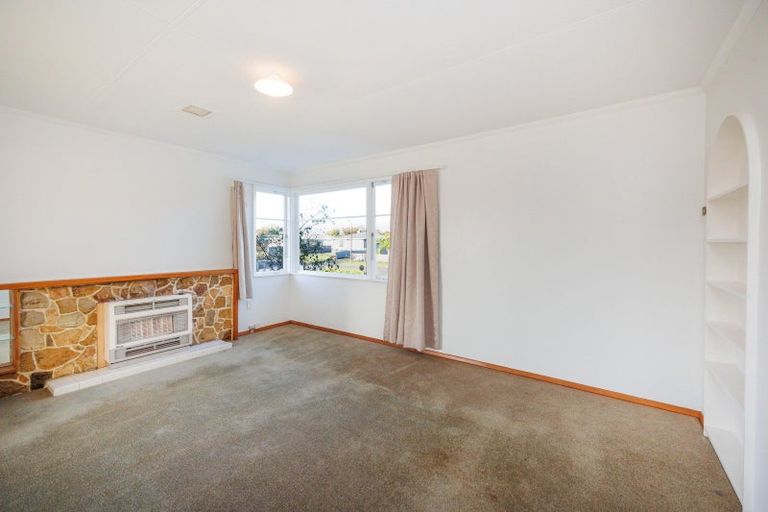 Photo of property in 26 Stephens Crescent, Highbury, Palmerston North, 4412