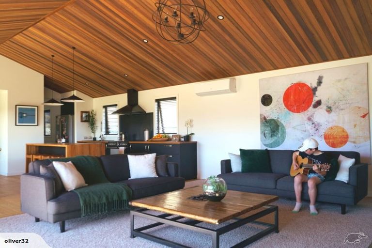 Photo of property in 6a Kinross Lane, Jacks Point, Queenstown, 9371